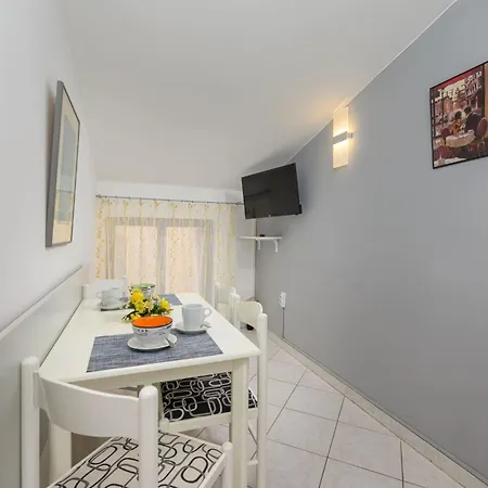 Appartement Schoene 6 By Interhome Štinjan