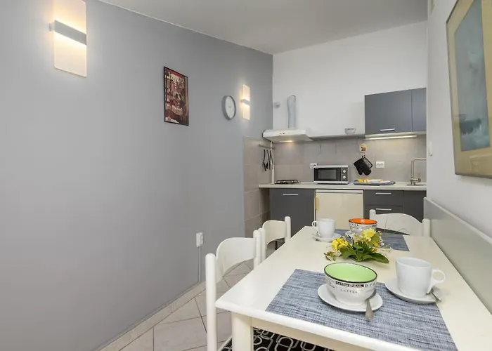 Schoene 6 By Interhome Stinjan