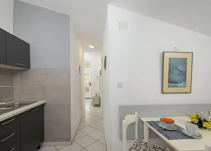 Schoene 6 By Interhome Stinjan